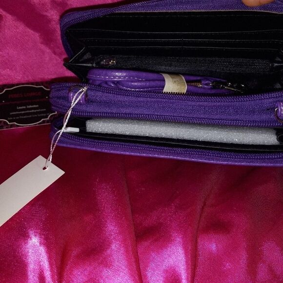 Skull Head Embroidered Wallet/Wristlet - Picture 3 of 3